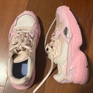 Chunky sneakers